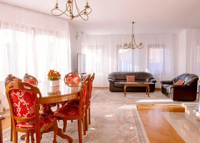 Engadin Apartments - Free Parking